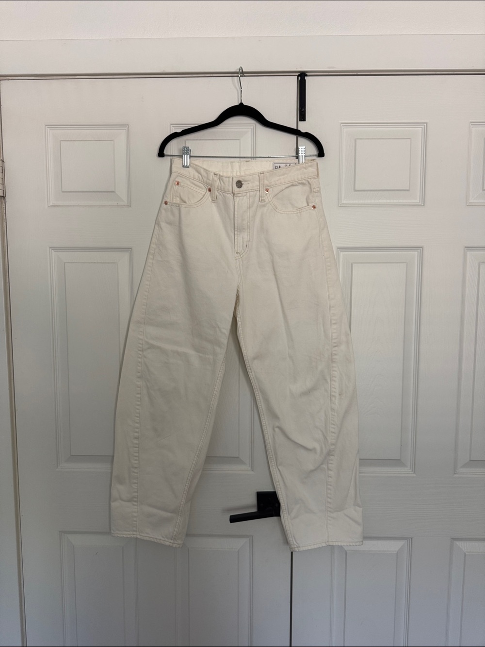 Gap Cream High Rise Barrel Jeans